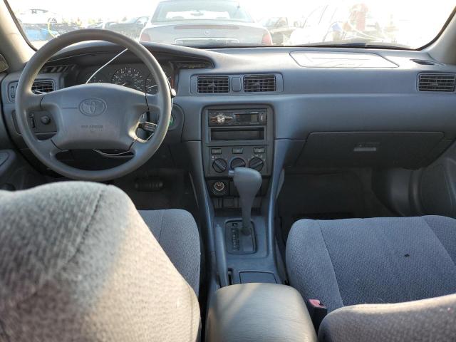 Photo 8 from auction – 2000 TOYOTA CAMRY LE with VIN JT2BG28K0Y0408301