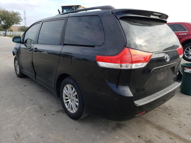 Photo 2 from auction – 2013 TOYOTA SIENNA XLE with VIN 5TDYK3DC8DS375821