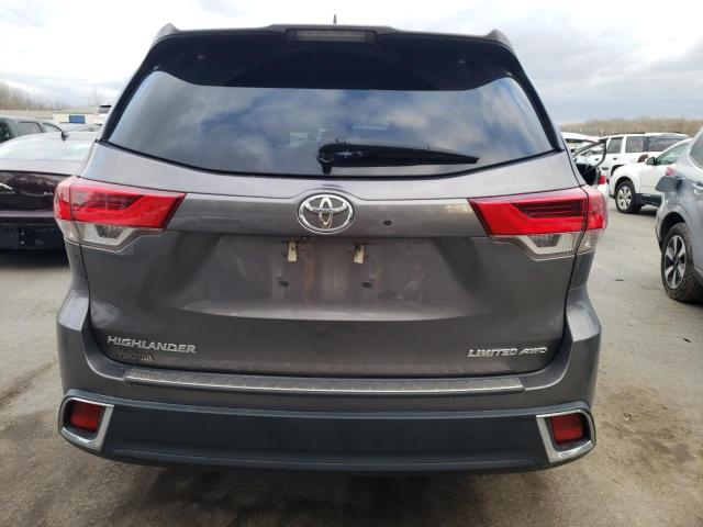 Photo 6 from auction – 2018 TOYOTA HIGHLANDER with VIN 5TDDZRFH3JS881977