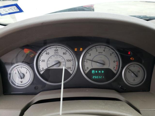 Photo 9 from auction – 2008 CHRYSLER TOWN & COU with VIN 2A8HR44H38R603714