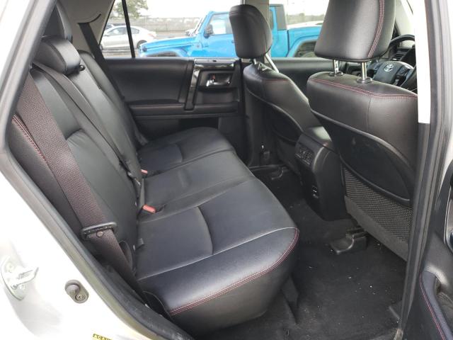 Photo 11 from auction – 2018 TOYOTA 4RUNNER SR with VIN JTEBU5JR8J5545354