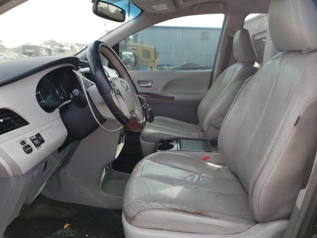Photo 7 from auction – 2013 TOYOTA SIENNA XLE with VIN 5TDYK3DC8DS375821