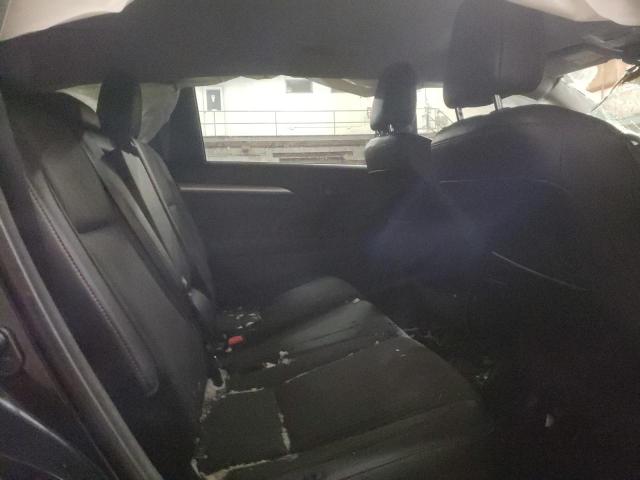 Photo 11 from auction – 2018 TOYOTA HIGHLANDER with VIN 5TDBZRFH6JS809906