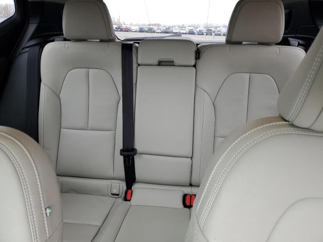 Photo 10 from auction – 2019 VOLVO XC40 T4 MO with VIN YV4AC2HK4K2050613
