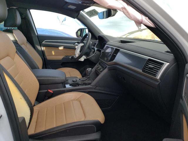 Photo 5 from auction – 2021 VOLKSWAGEN ATLAS CROS with VIN 1V2FE2CA7MC239883