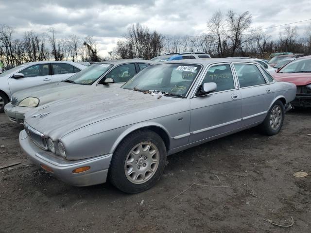 JAGUAR XJ8 2002 with VIN SAJDA14C82LF42428 - Photo from auction