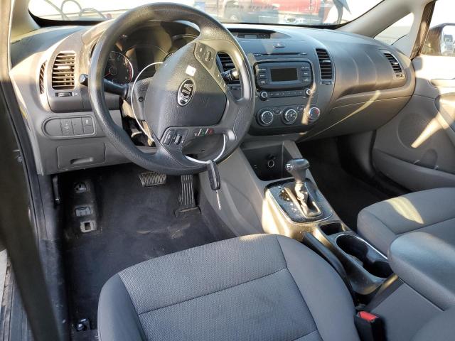 Photo 8 from auction – 2017 KIA FORTE LX with VIN 3KPFK4A72HE159399
