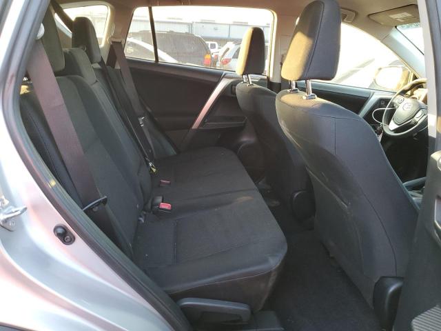 Photo 10 from auction – 2015 TOYOTA RAV4 LE with VIN JTMZFREV8FJ044703