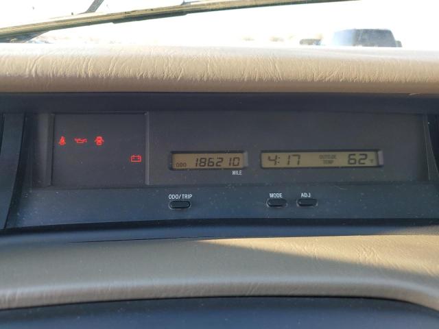 Photo 9 from auction – 2002 TOYOTA AVALON XL with VIN 4T1BF28B82U216811