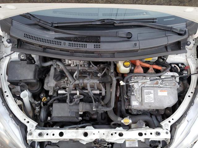 Photo 11 from auction – 2015 TOYOTA PRIUS C with VIN JTDKDTB36F1101312