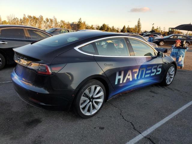 Photo 3 from auction – 2018 TESLA MODEL 3 with VIN 5YJ3E1EB2JF133294