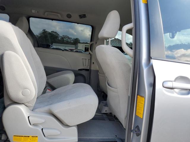 Photo 10 from auction – 2014 TOYOTA SIENNA LE with VIN 5TDKK3DC0ES454181