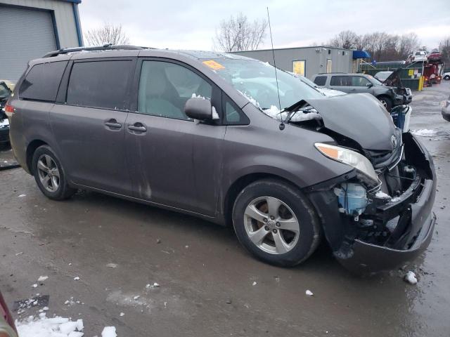 Photo 4 from auction – 2011 TOYOTA SIENNA LE with VIN 5TDKK3DC2BS166836