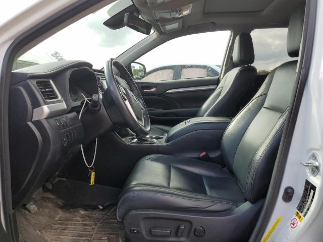 Photo 7 from auction – 2017 TOYOTA HIGHLANDER with VIN 5TDKZRFH4HS514619