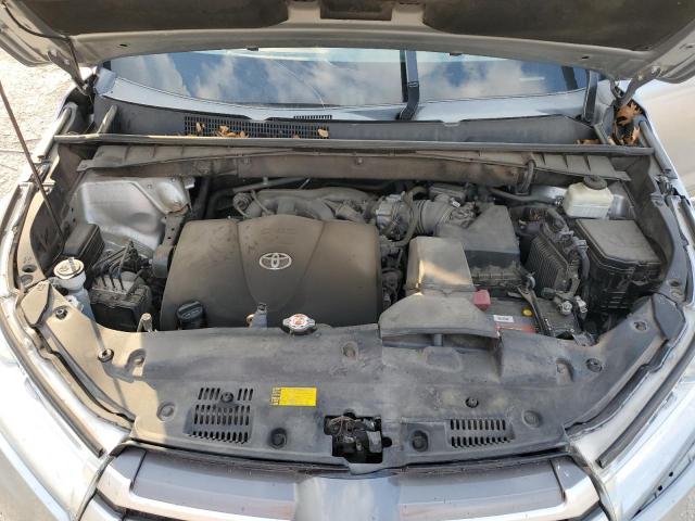Photo 12 from auction – 2018 TOYOTA HIGHLANDER with VIN 5TDZZRFH0JS251825