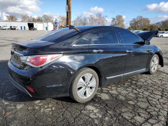 Photo 3 from auction – 2015 HYUNDAI SONATA HYB with VIN KMHEC4A45FA135415