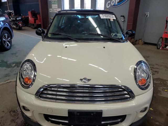 Photo 5 from auction – 2011 MINI COOPER with VIN WMWSU3C54BT097580