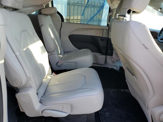 Photo 11 from auction – 2017 CHRYSLER PACIFICA T with VIN 2C4RC1BG2HR588032