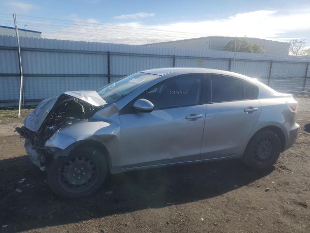 MAZDA 3 I 2013 with VIN JM1BL1TG7D1778942 - Photo from auction