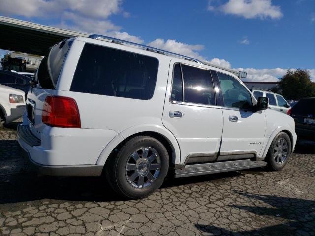 Photo 3 from auction – 2004 LINCOLN NAVIGATOR with VIN 5LMFU28R04LJ22464