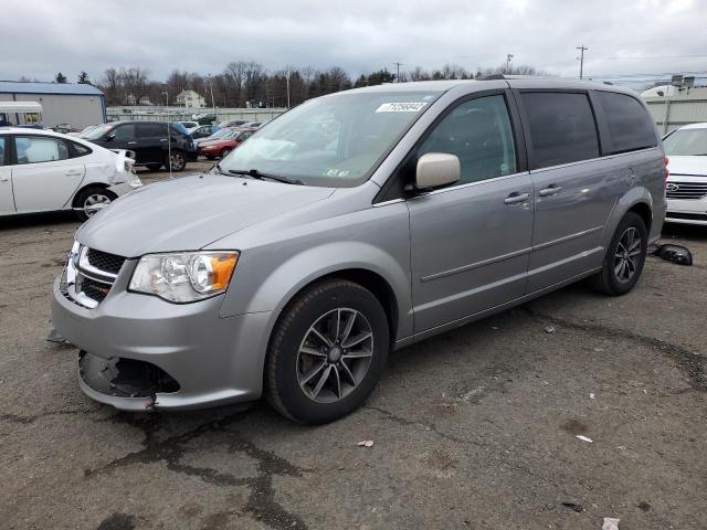 DODGE GRAND CARA 2017 with VIN 2C4RDGCG0HR852962 - Photo from auction