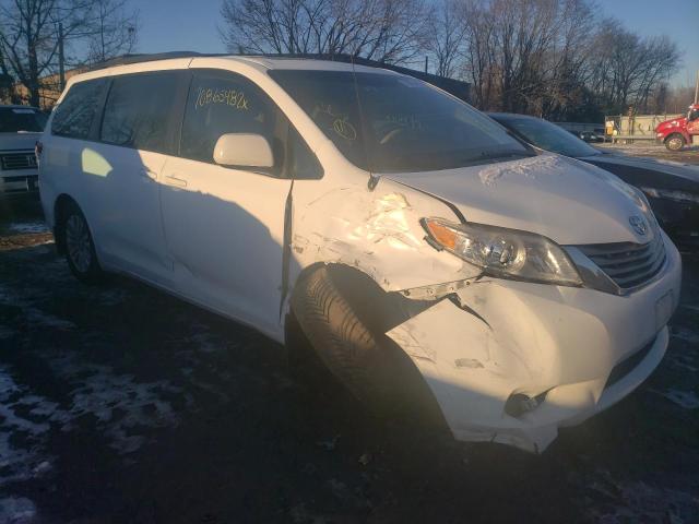 Photo 4 from auction – 2011 TOYOTA SIENNA XLE with VIN 5TDYK3DC8BS051863