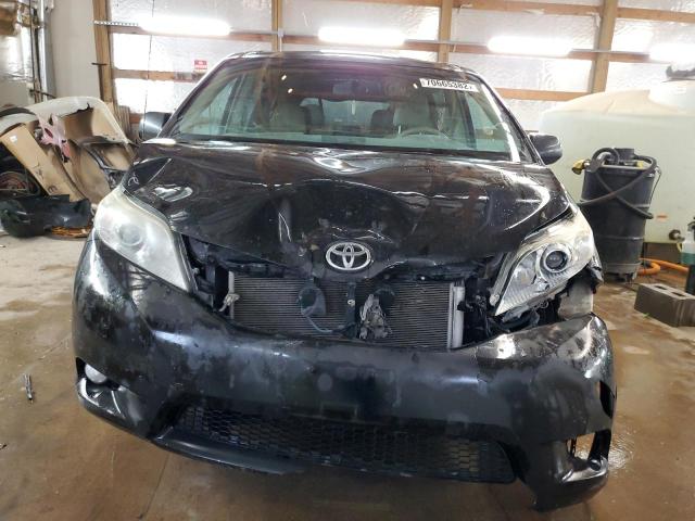 Photo 5 from auction – 2011 TOYOTA SIENNA XLE with VIN 5TDYK3DCXBS135201