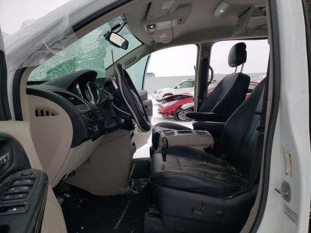 Photo 7 from auction – 2016 CHRYSLER TOWN & COU with VIN 2C4RC1BG4GR157397