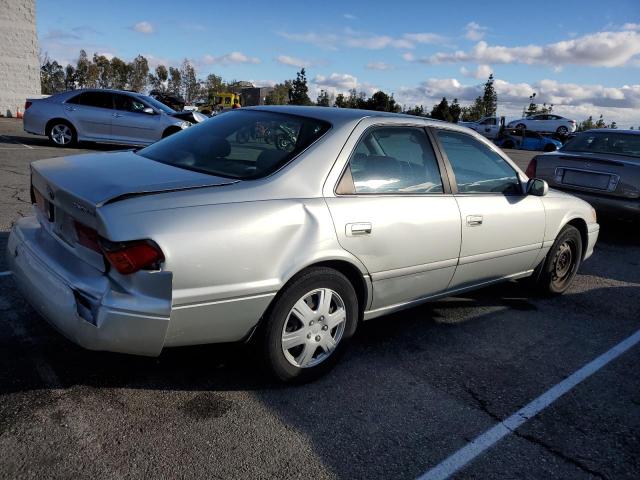 Photo 3 from auction – 2000 TOYOTA CAMRY LE with VIN JT2BG28K0Y0408301