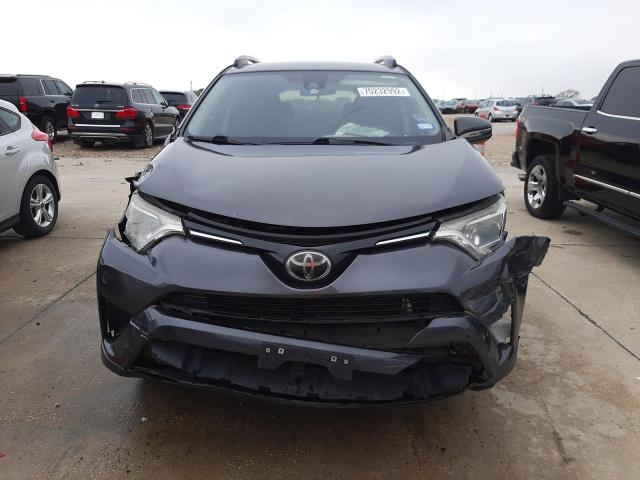 Photo 5 from auction – 2017 TOYOTA RAV4 LE with VIN JTMZFREV1HJ117901