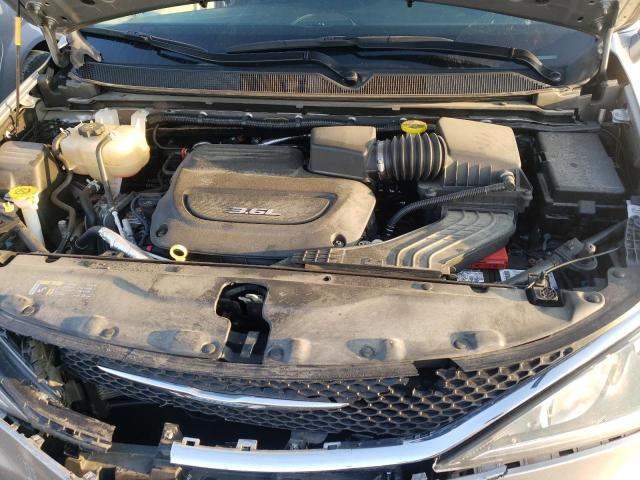 Photo 12 from auction – 2017 CHRYSLER PACIFICA T with VIN 2C4RC1EG9HR722367