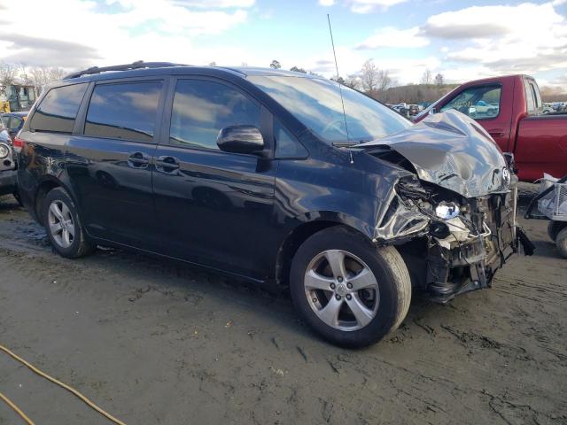 Photo 4 from auction – 2013 TOYOTA SIENNA LE with VIN 5TDKK3DC1DS403674