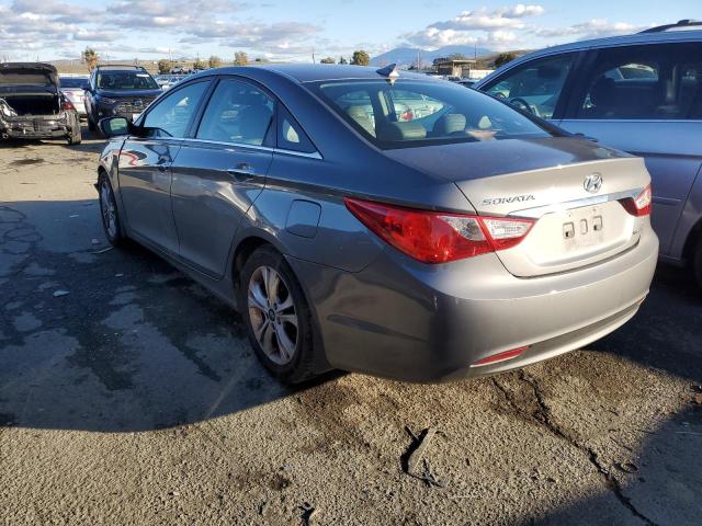 Photo 2 from auction – 2013 HYUNDAI SONATA SE with VIN 5NPEC4AC2DH574217