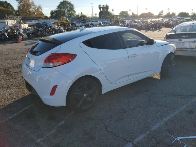 Photo 3 from auction – 2014 HYUNDAI VELOSTER with VIN KMHTC6AD7EU210549