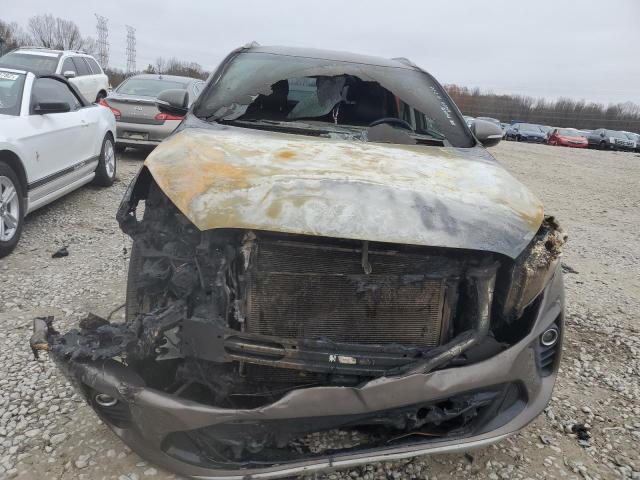 Photo 5 from auction – 2019 KIA SORENTO EX with VIN 5XYPH4A5XKG478741