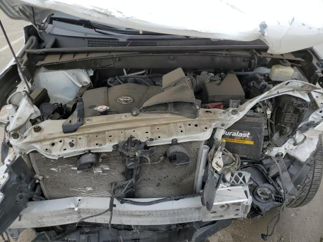 Photo 12 from auction – 2018 TOYOTA HIGHLANDER with VIN 5TDJZRFH5JS536954