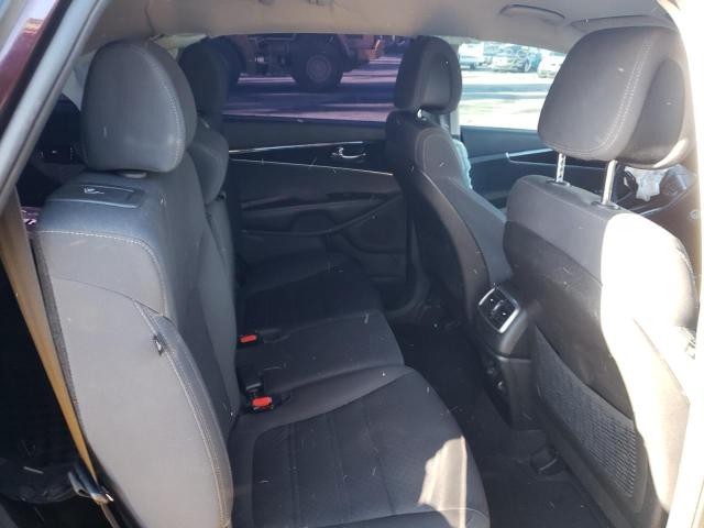 Photo 11 from auction – 2016 KIA SORENTO LX with VIN 5XYPG4A57GG073334