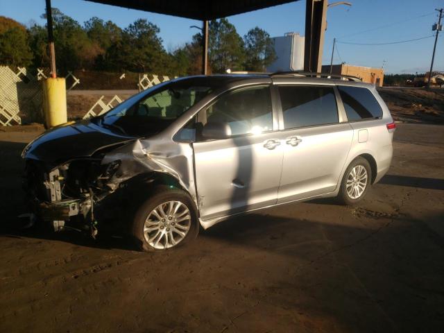 TOYOTA SIENNA 2011 with VIN 5TDYK3DC5BS103272 - Photo from auction