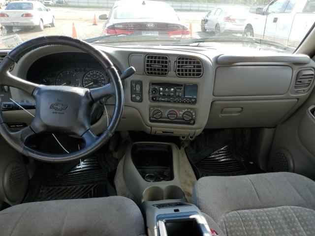 Photo 8 from auction – 2002 CHEVROLET BLAZER with VIN 1GNCS13W52K128519