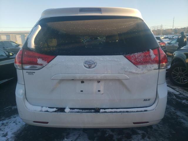 Photo 6 from auction – 2011 TOYOTA SIENNA XLE with VIN 5TDYK3DC8BS051863