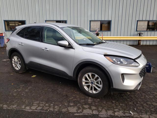Photo 4 from auction – 2020 FORD ESCAPE SE with VIN 1FMCU9G69LUB42582
