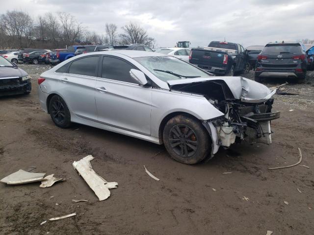 Photo 4 from auction – 2014 HYUNDAI SONATA with VIN 5NPEB4AC7EH847558