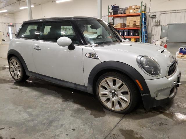 Photo 4 from auction – 2010 MINI COOPER S with VIN WMWMF7C59ATW89615