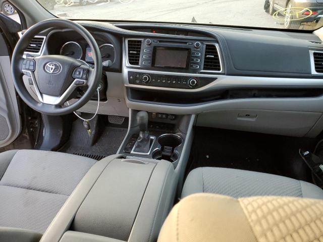 Zdjęcie 8 z aukcji – 2018 TOYOTA HIGHLANDER z VIN 5TDZARFH3JS041808