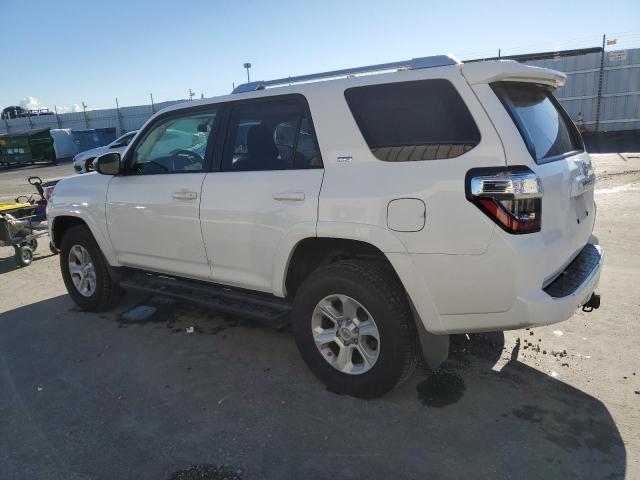 Photo 2 from auction – 2017 TOYOTA 4RUNNER SR with VIN JTEBU5JRXH5427316