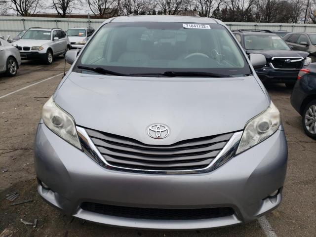 Photo 5 from auction – 2014 TOYOTA SIENNA XLE with VIN 5TDYK3DC9ES433839