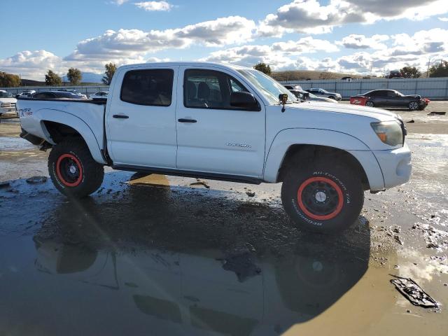 Photo 4 from auction – 2011 TOYOTA TACOMA DOU with VIN 5TFLU4EN7BX009107