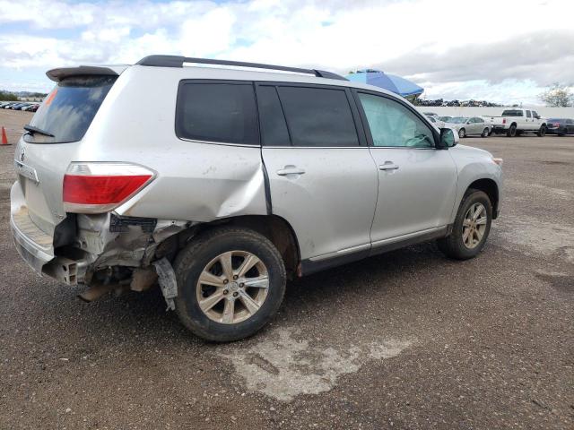 Photo 3 from auction – 2013 TOYOTA HIGHLANDER with VIN 5TDBK3EH2DS211903
