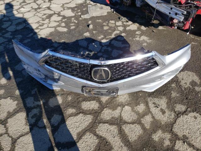Photo 12 from auction – 2018 ACURA TLX with VIN 19UUB1F30JA007997