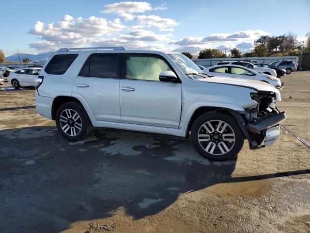 Photo 4 from auction – 2014 TOYOTA 4RUNNER SR with VIN JTEZU5JR7E5077251